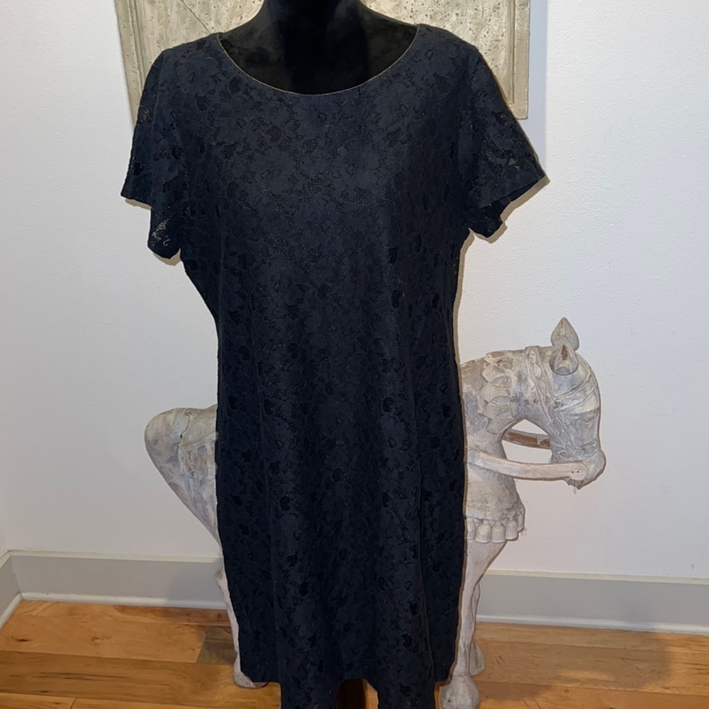 Calvin Klein black lace shift dress short sleeves Sz XL‎